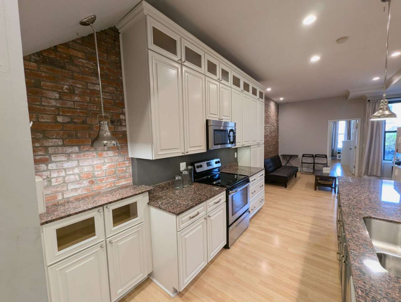 Exquisite Home in Lafayette Square - $500 off Deposit  1st Month's Rent!