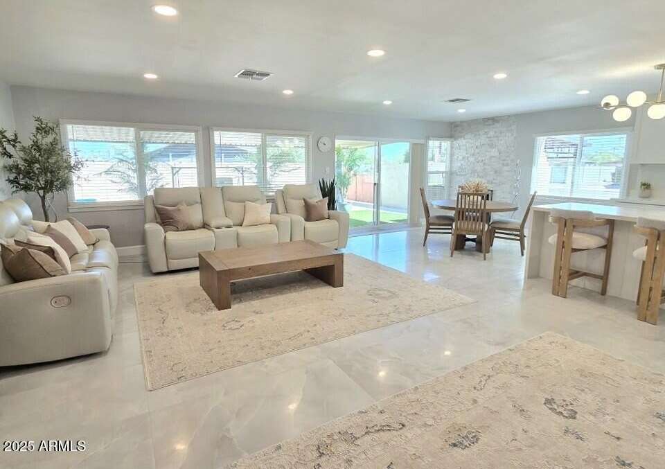 2848 E TURQUOISE Drive