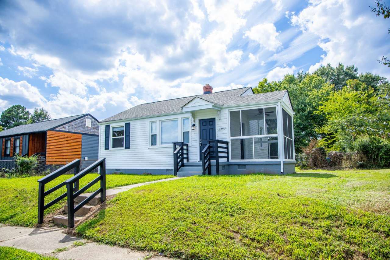 Newly Renovated 1/2 Off 1st Month!