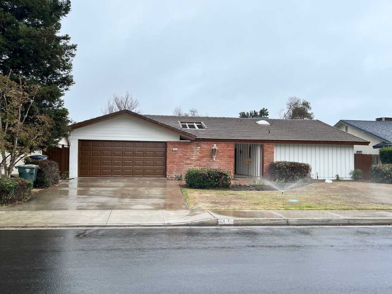 Remodeled 3 bedroom/ 2 bathroom home *MOVE IN SPECIAL OAC*