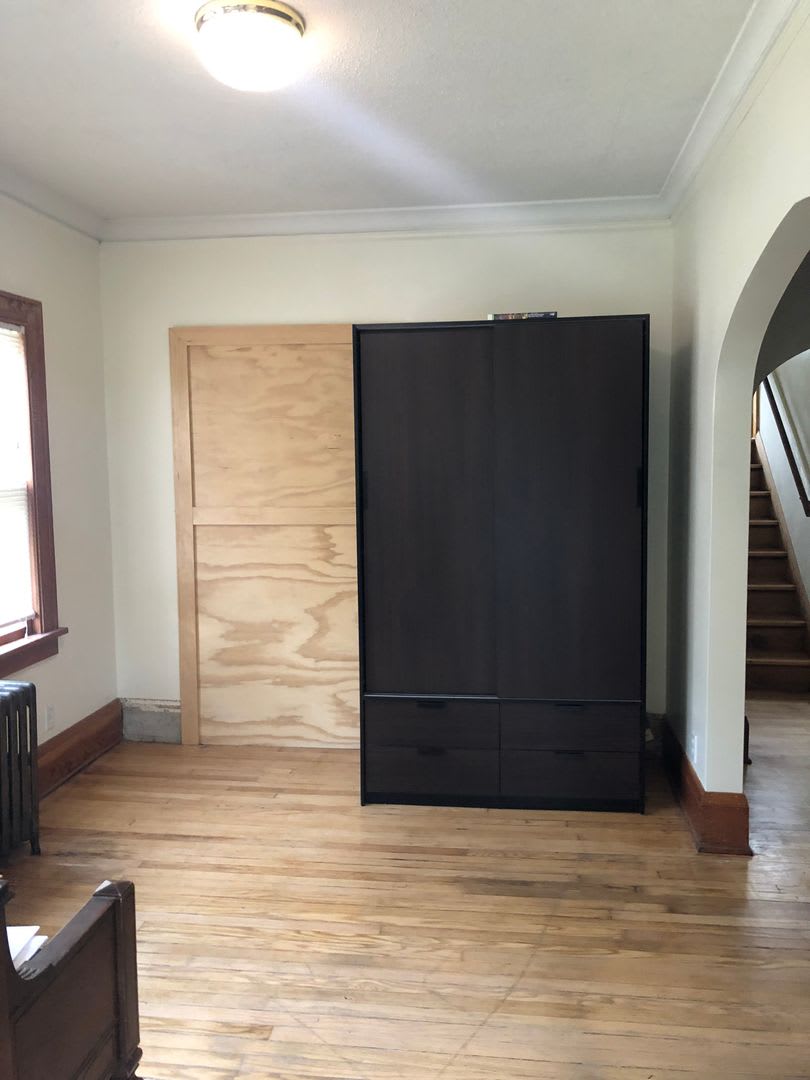 Charming, Cute,  Convenient 6 Bd/2 Bth in Como