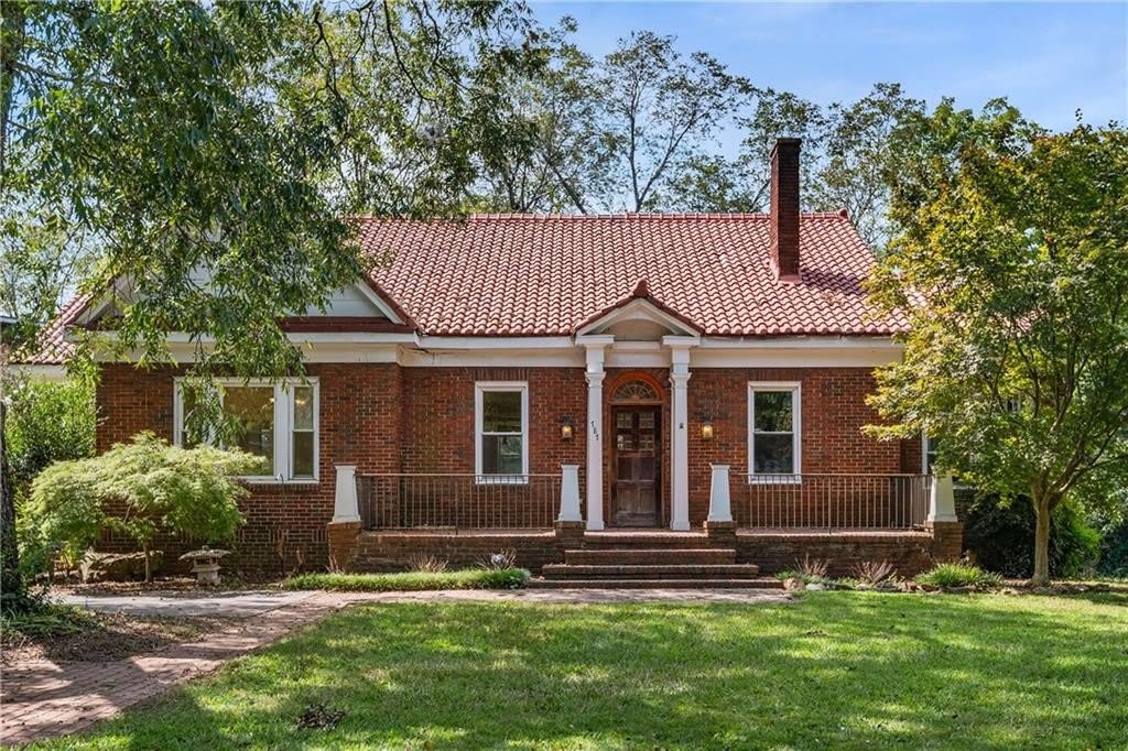 787 Flat Shoals Avenue SE