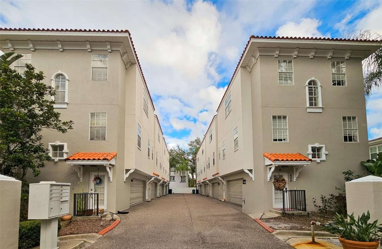 608 S MATANZAS AVENUE