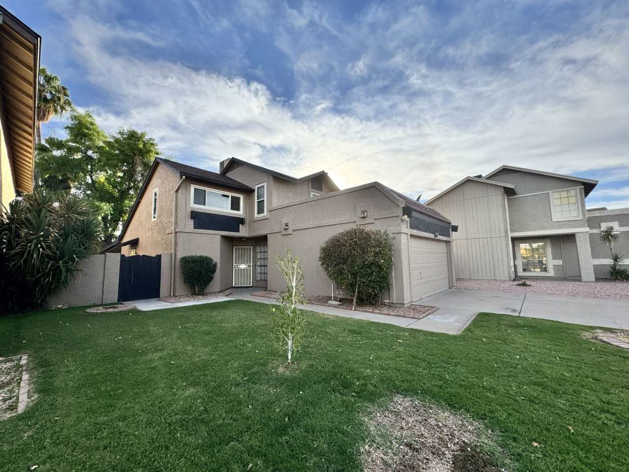 Great 3 bedroom 2 bath culdesac lot with fireplace