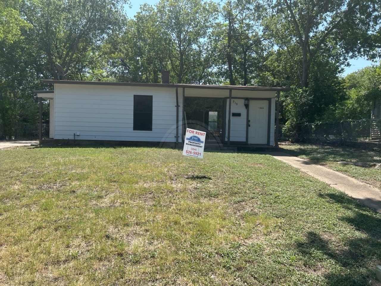 ***Two-Weeks Free Rent***910 Evergreen Street, Killeen