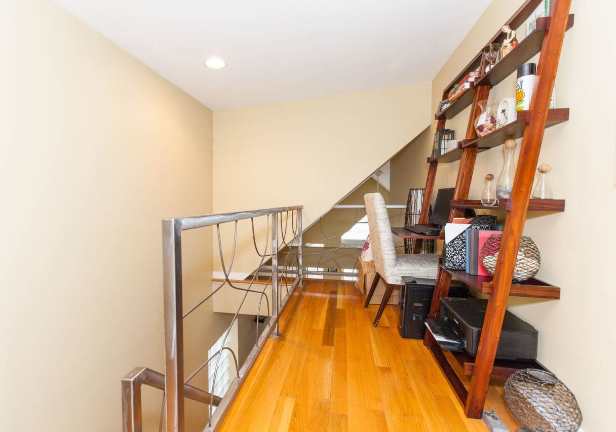 928 North Wood Street