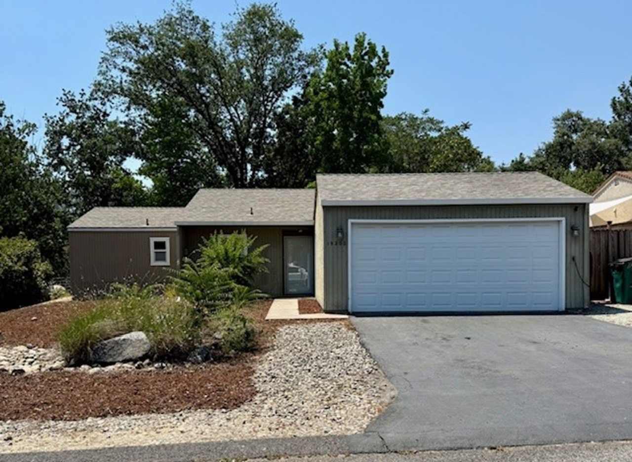 Charming 3-Bedroom Home in Peaceful Sonora Neighborhood