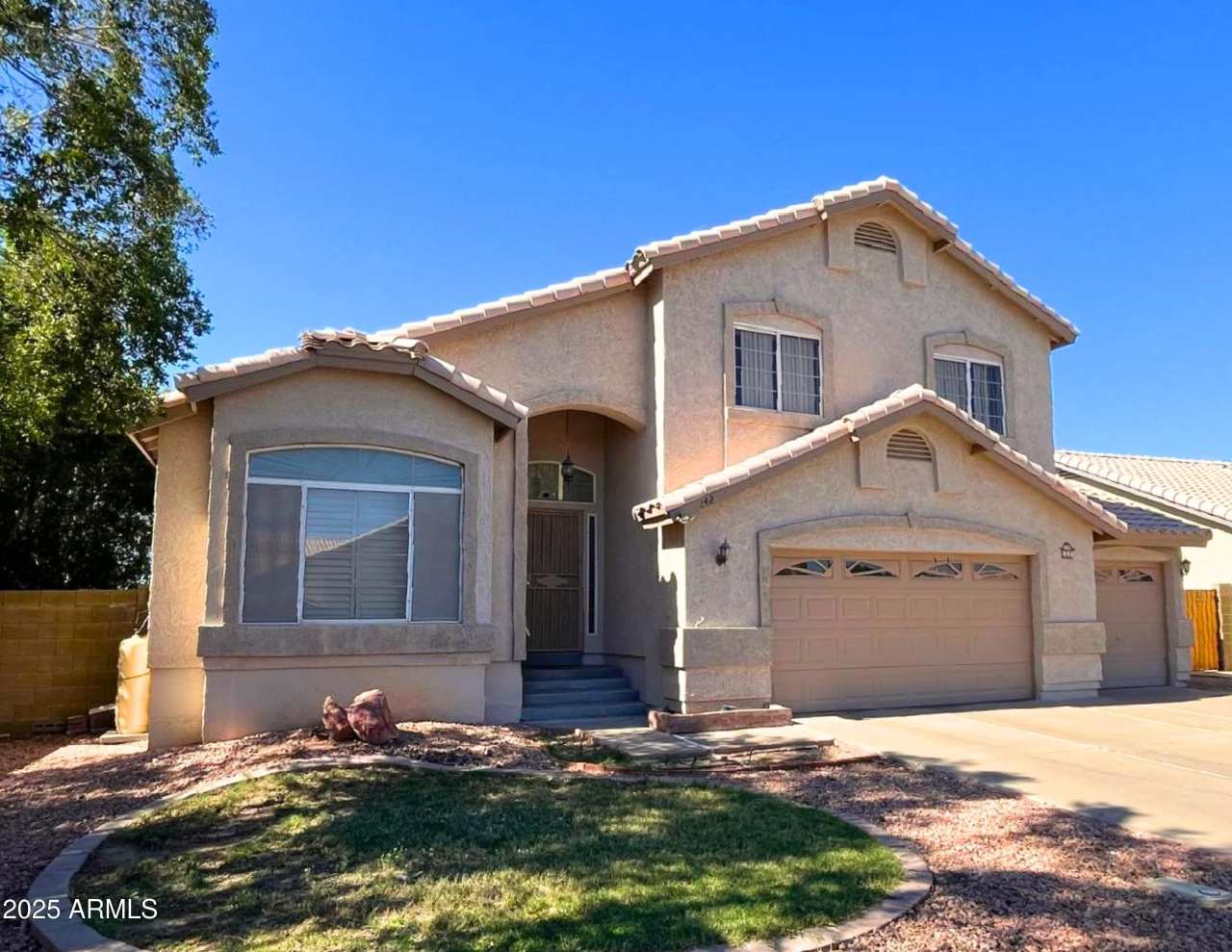 242 S SYCAMORE Place