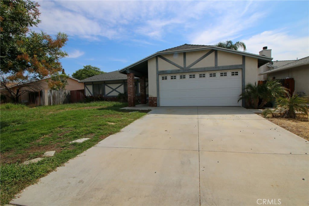 29748 Park City Avenue