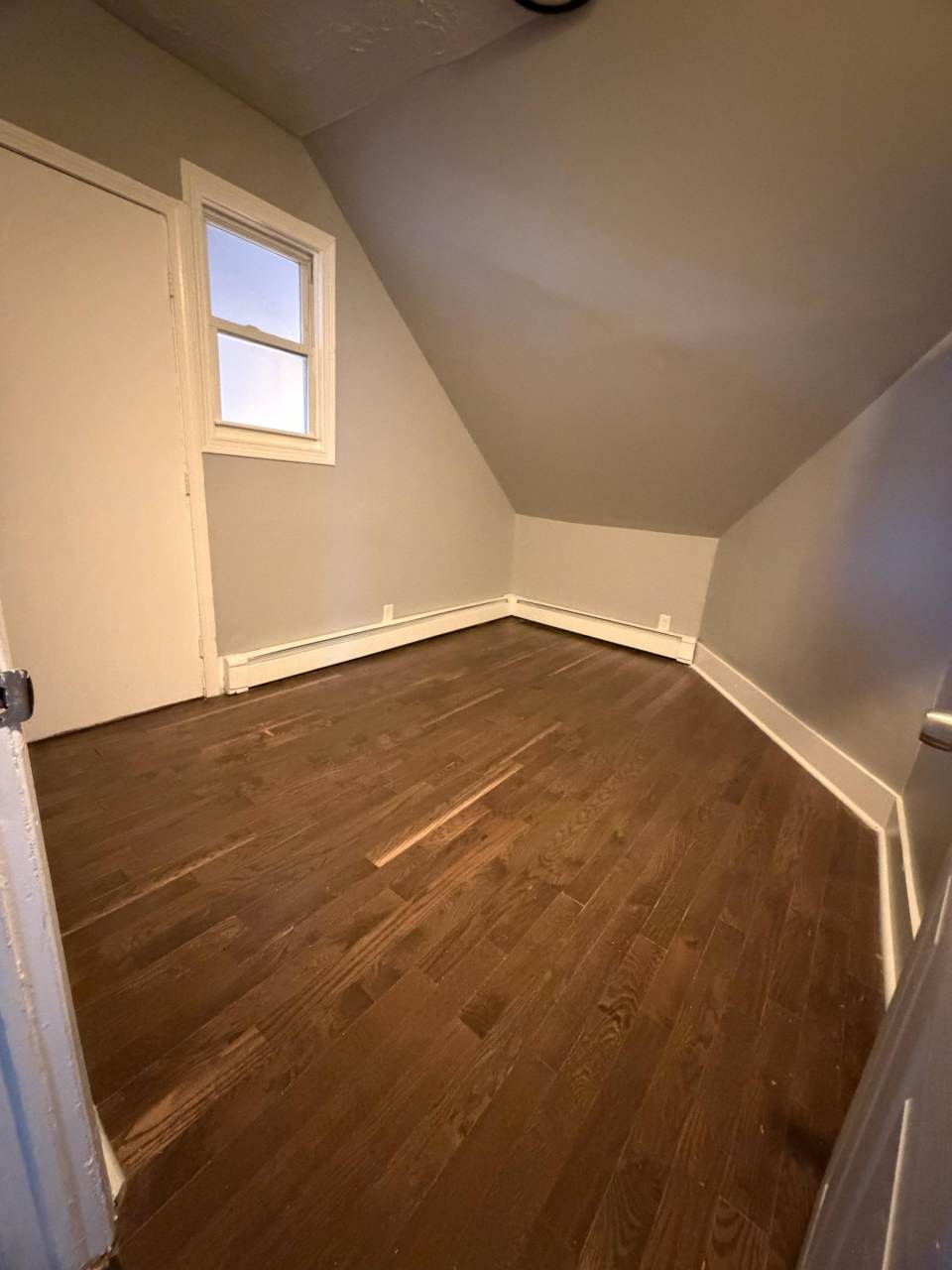 534 Howard Avenue - 3