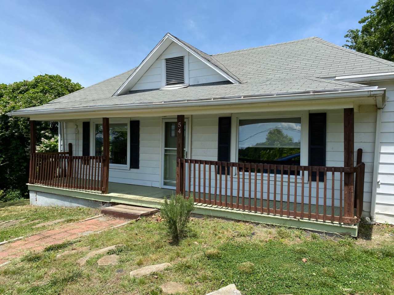 Woodfin - 1920's Cottage