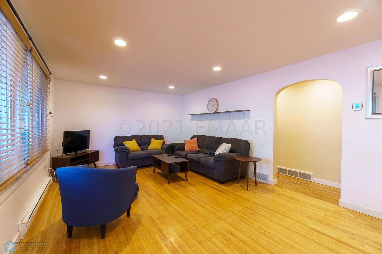 1220 11th Street North