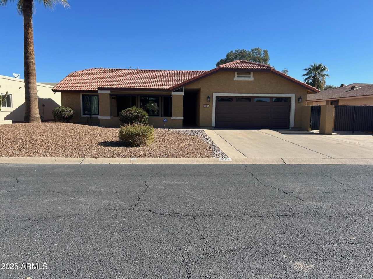 701 S EDGEWATER Drive