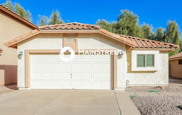 4544 East Garnet Avenue