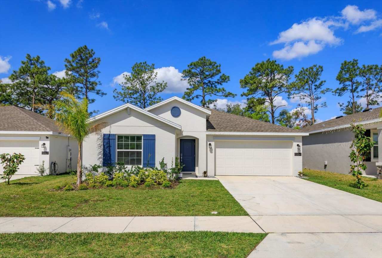 Charming 4-Bedroom, 2-Bath Rental on Large Lot in Peaceful Osteen