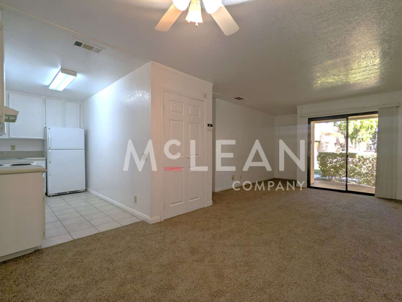 **Charming Unfurnished Condo in Palm Springs – Available Now!**