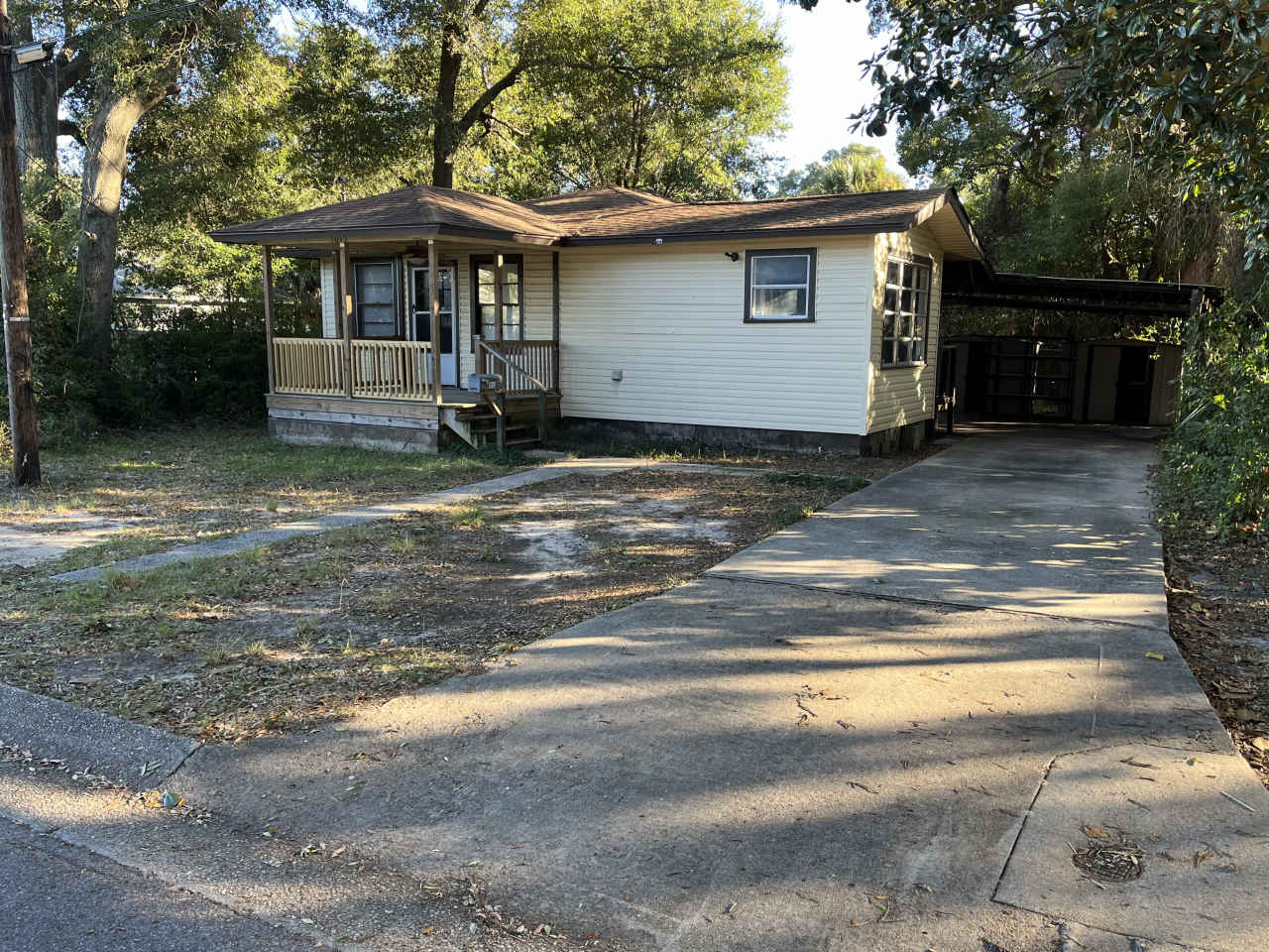 1013 West Chase Street