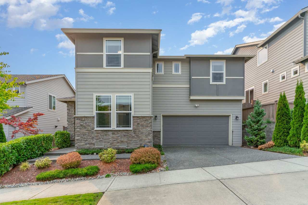 Beautiful home in Monroe available 9/15