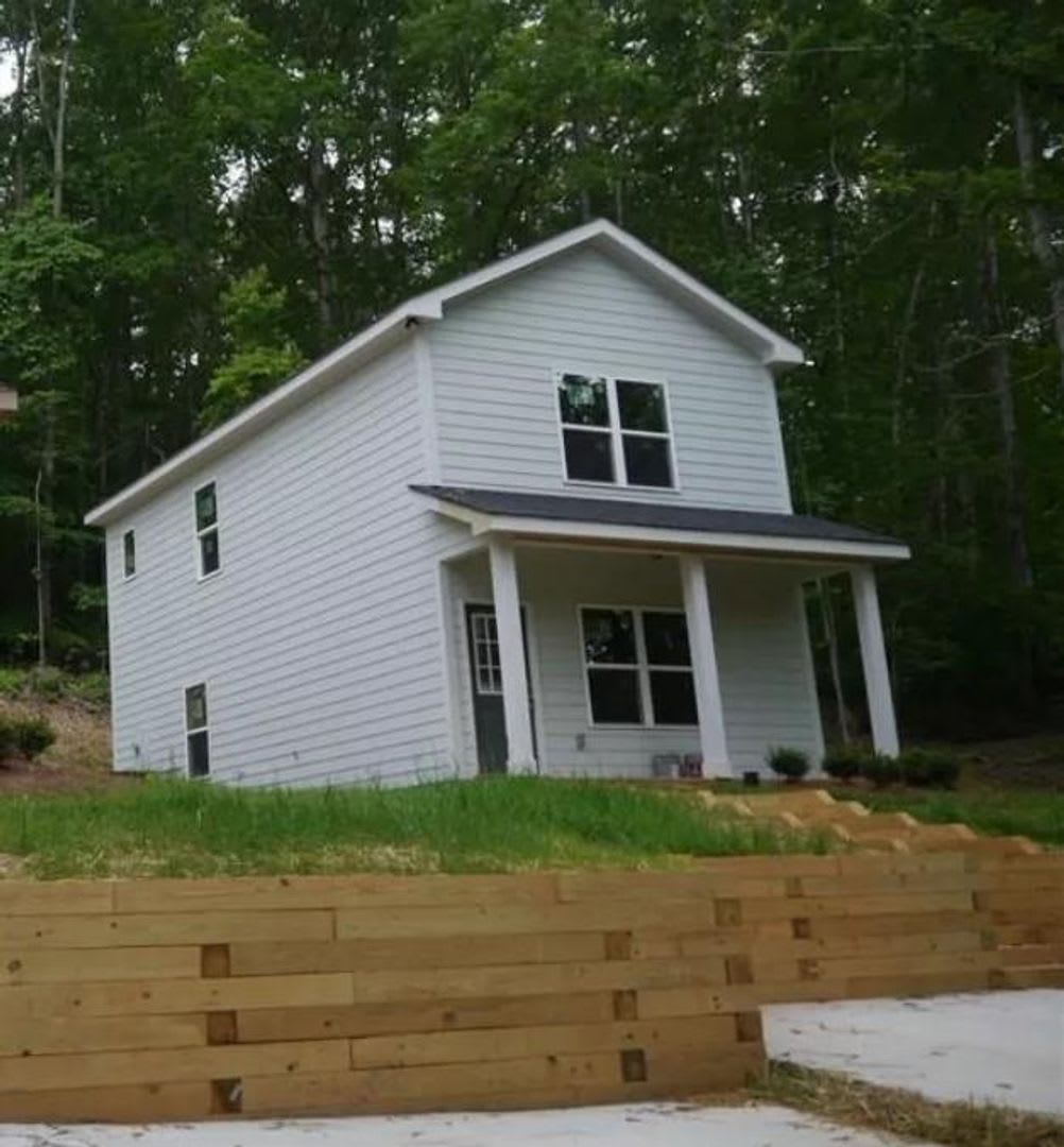 2 Bedroom Single Family Home - Forsyth County
