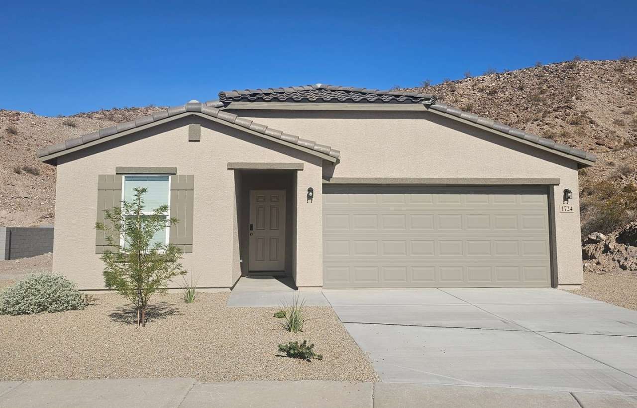 Spacious New 4BR House in Bullhead City
