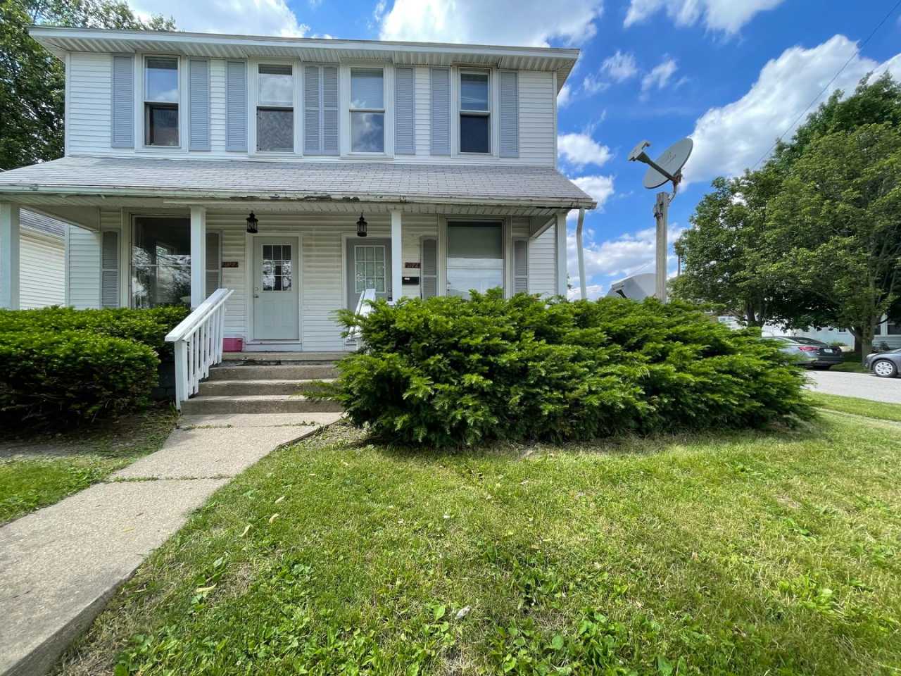 2 Bedroom, 1.5 Bathroom Duplex