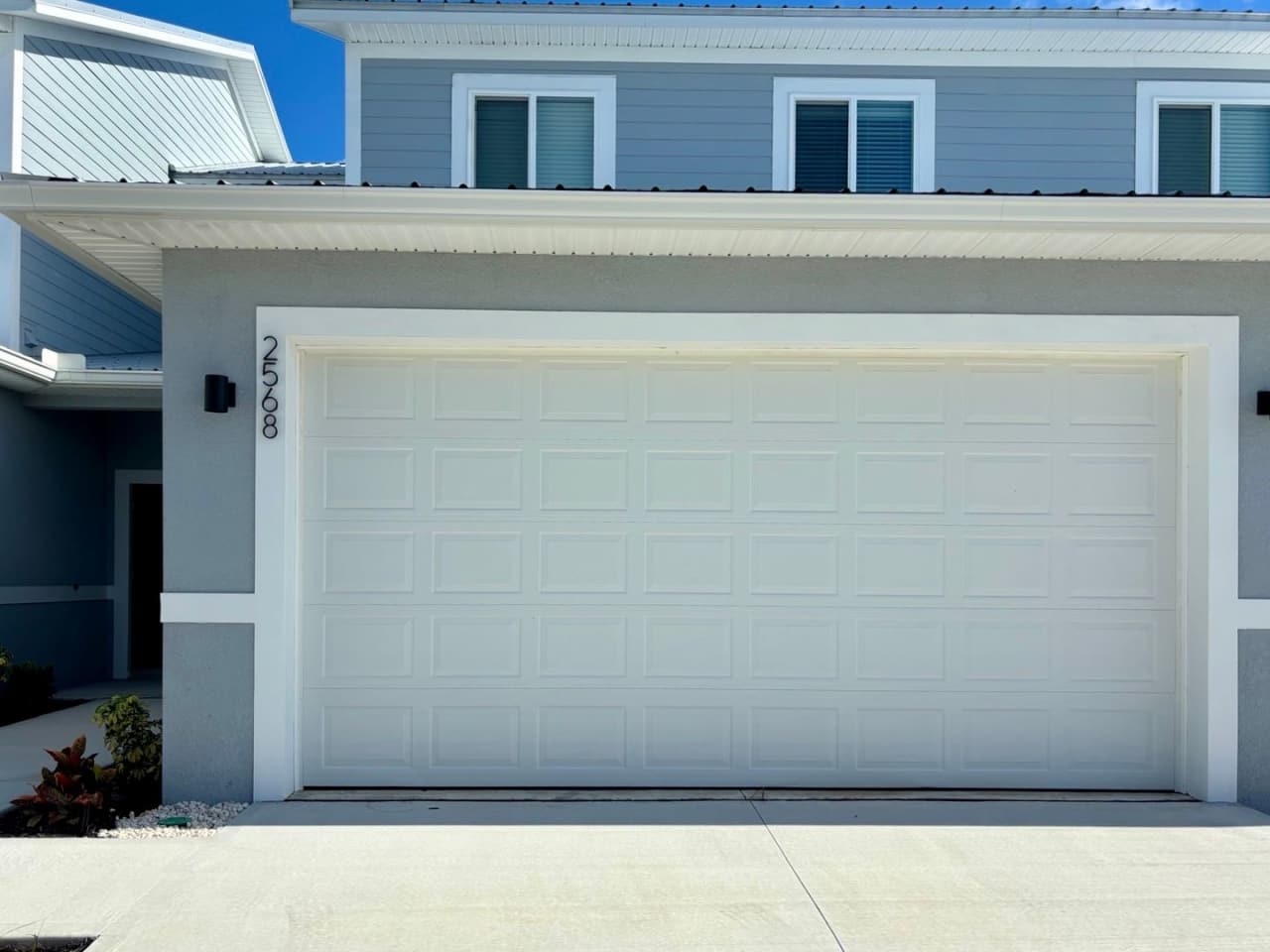 Waterfront Elegance in Winter Park – 3BR/2.5BA Beauty with Serene Views