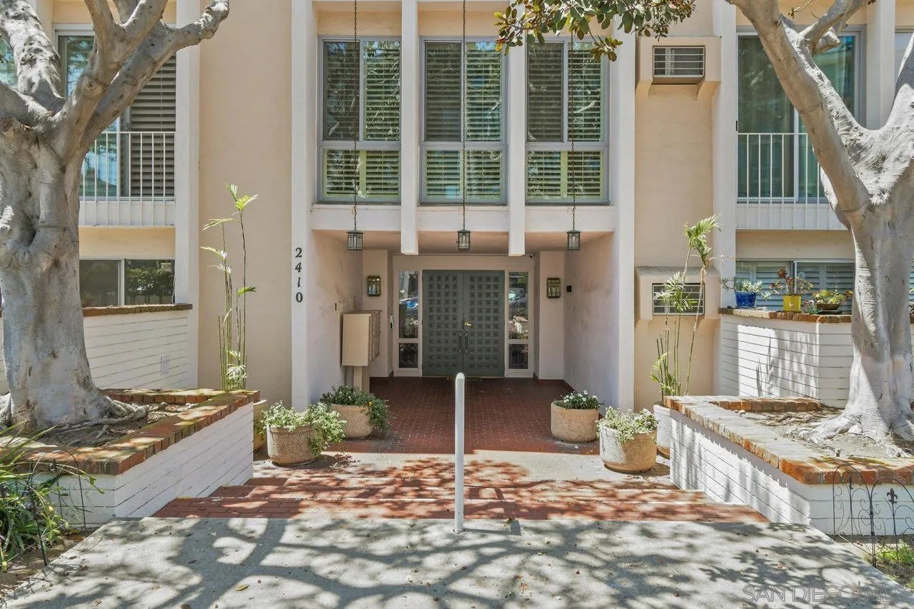 2410 Albatross unit: 8