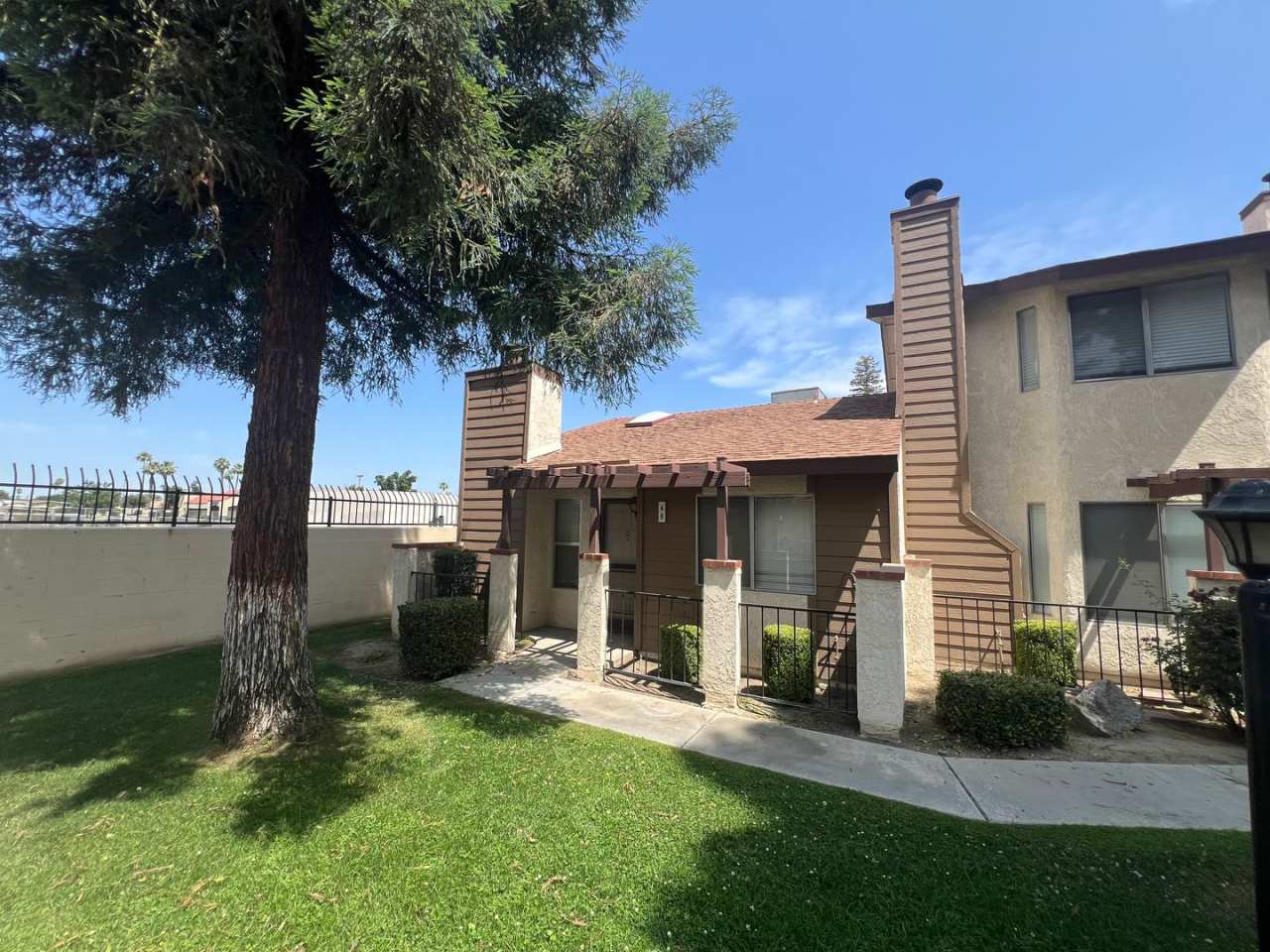 4600 Beechwood # 48 - 2bd 1ba end unit single level condo in SW