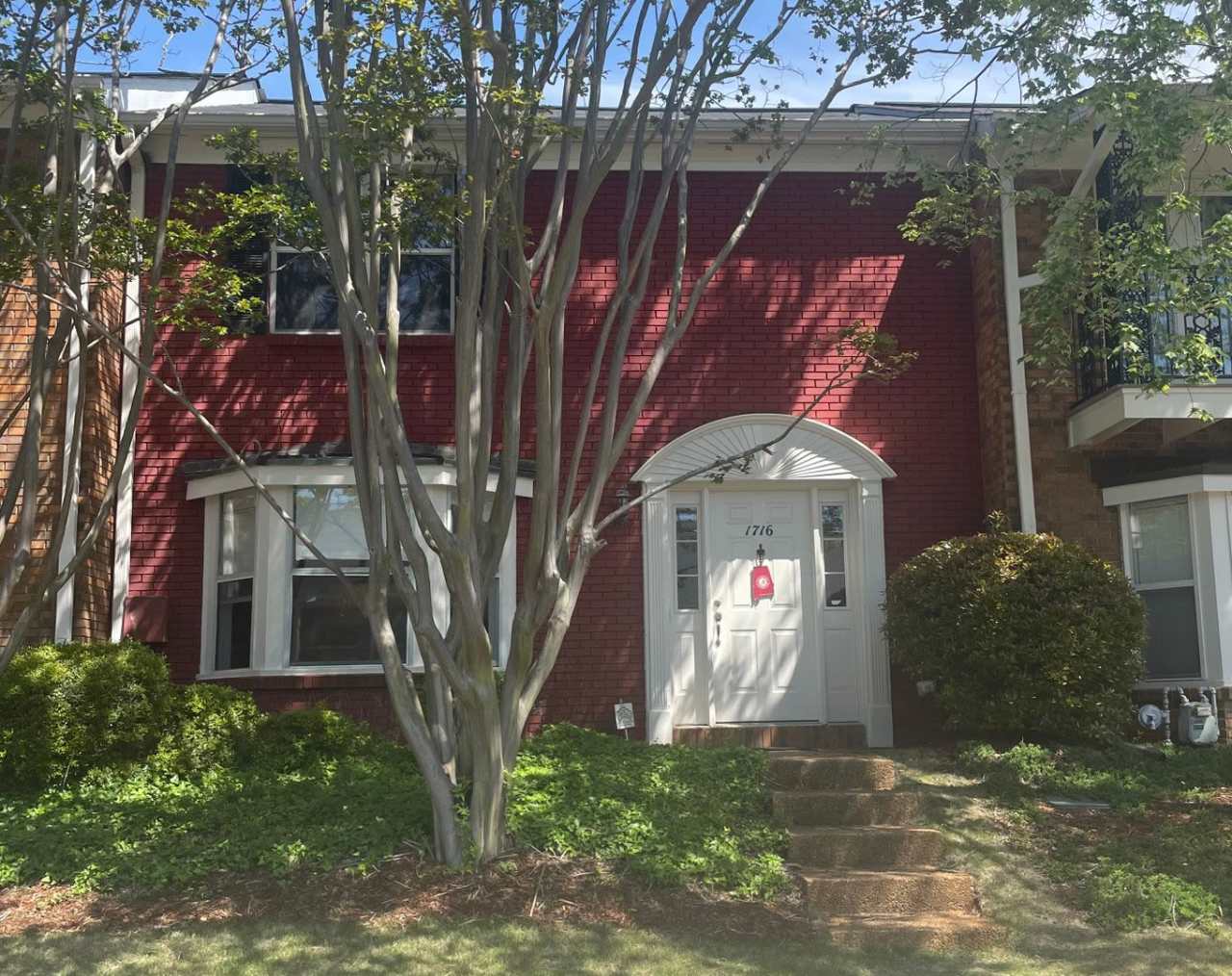 Reston Place - 1716 Bienville Street