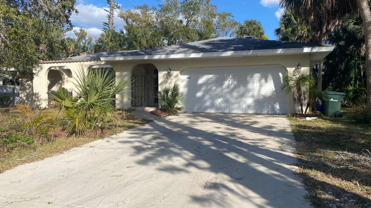 Private Siesta Key Retreat Minutes from World-Famous Beach