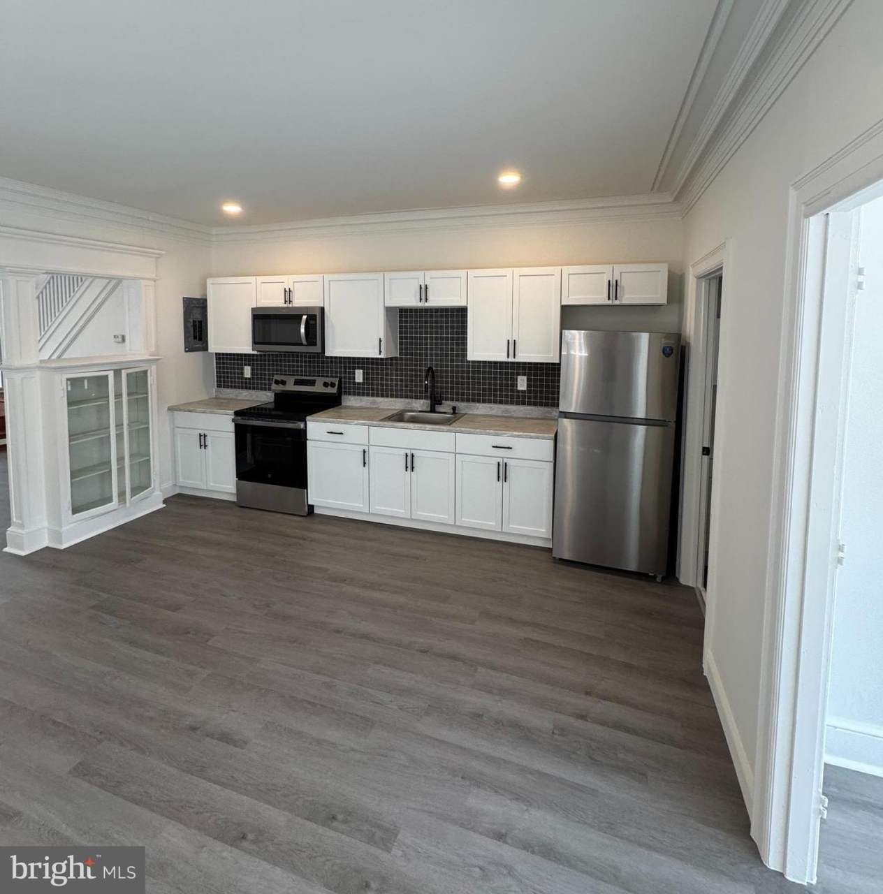 23 N BEAVER STREET unit: 1