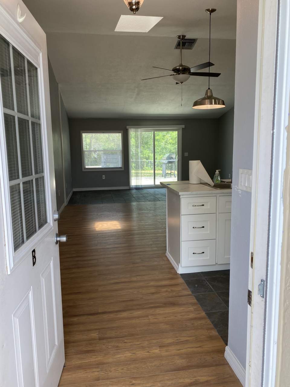 3515 East Theresa Lane