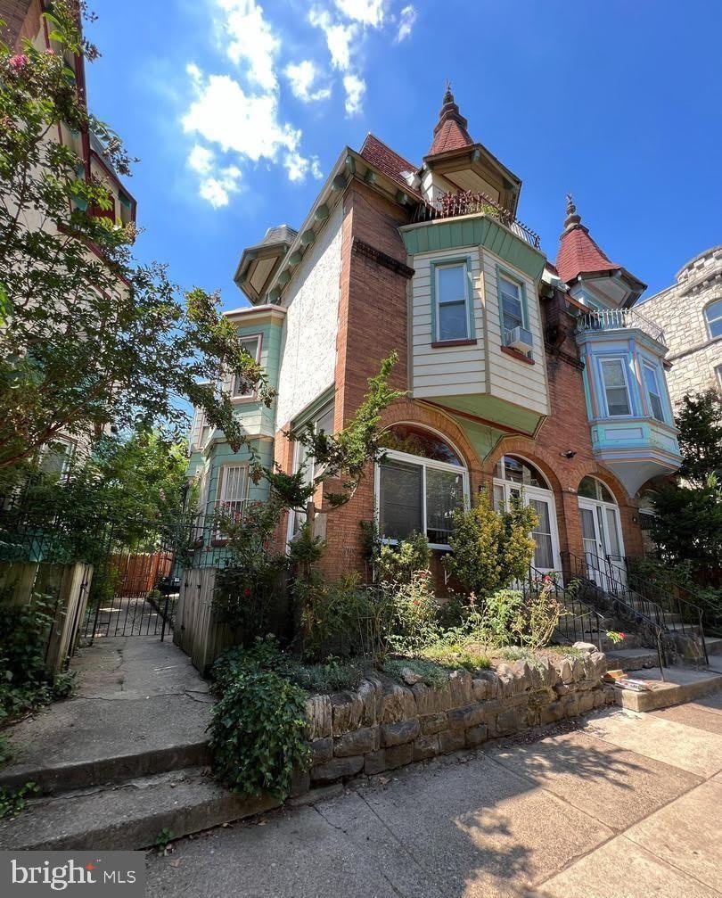 408 S 45TH Street unit: 2F