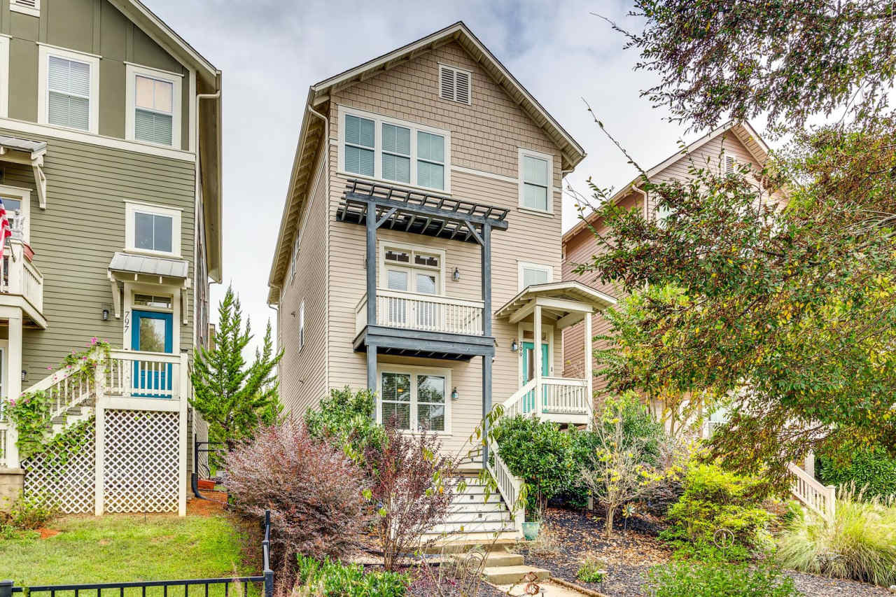 Gorgeous 4 bedroom 3.5 bath home in Riverwalk of Rock Hill!