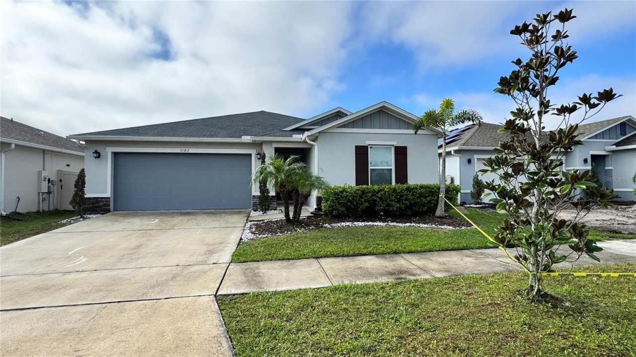 3182 EAGLE HAMMOCK CIRCLE