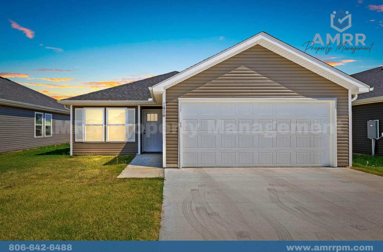 3-Bedroom Home In Suburban-Style Neighborhood!