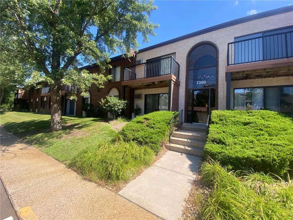 7350 York Avenue S