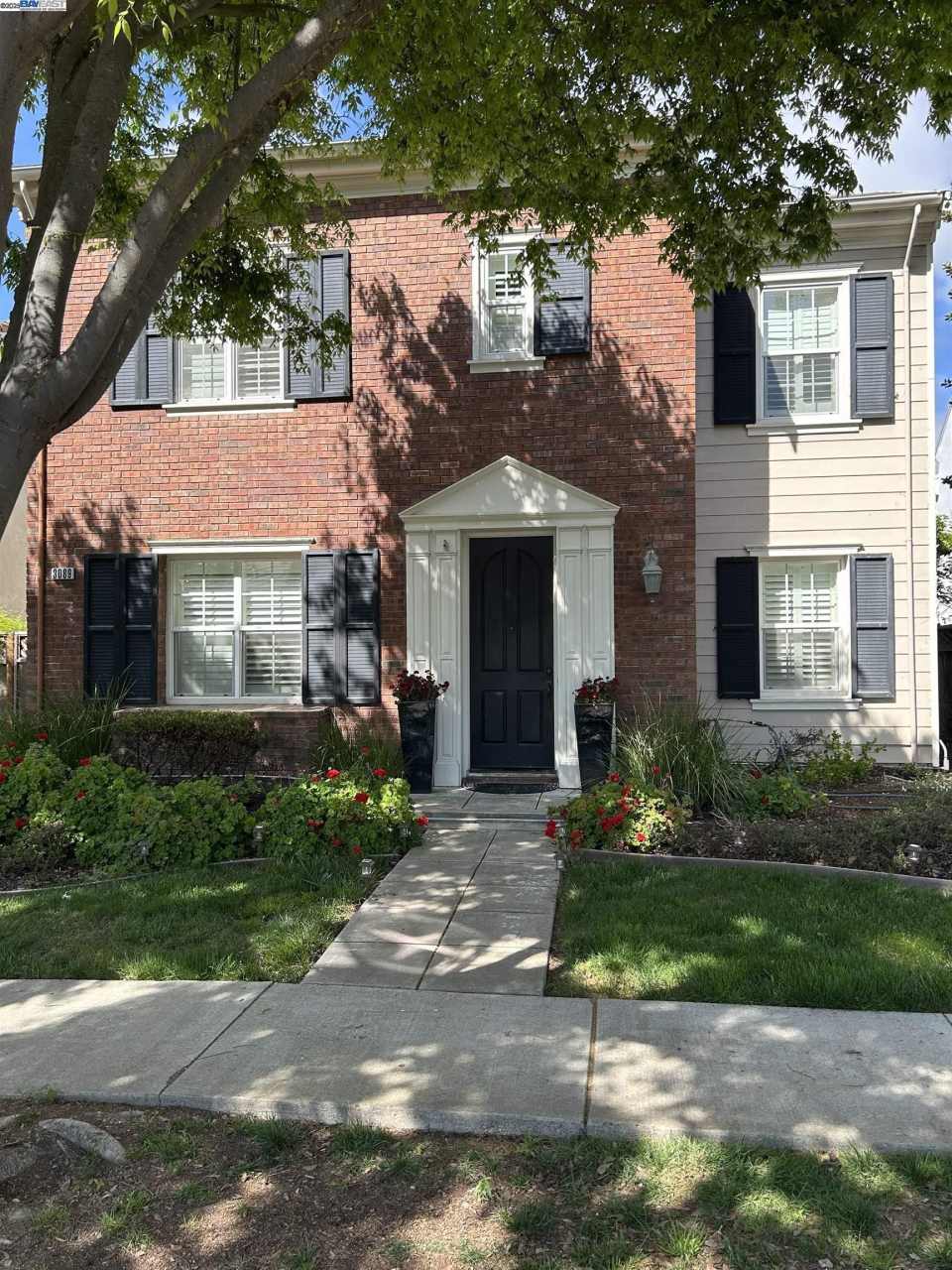 3089 Sweetviolet Dr.