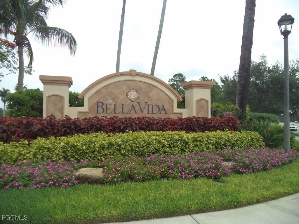 2447 Laurentina Lane