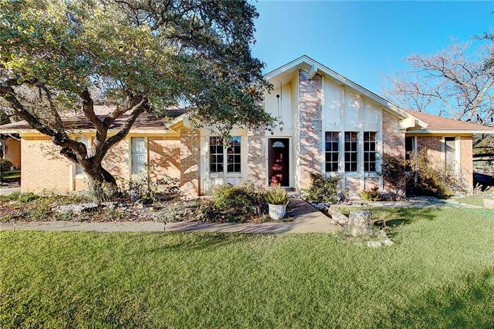 7008 Grove Crest Drive