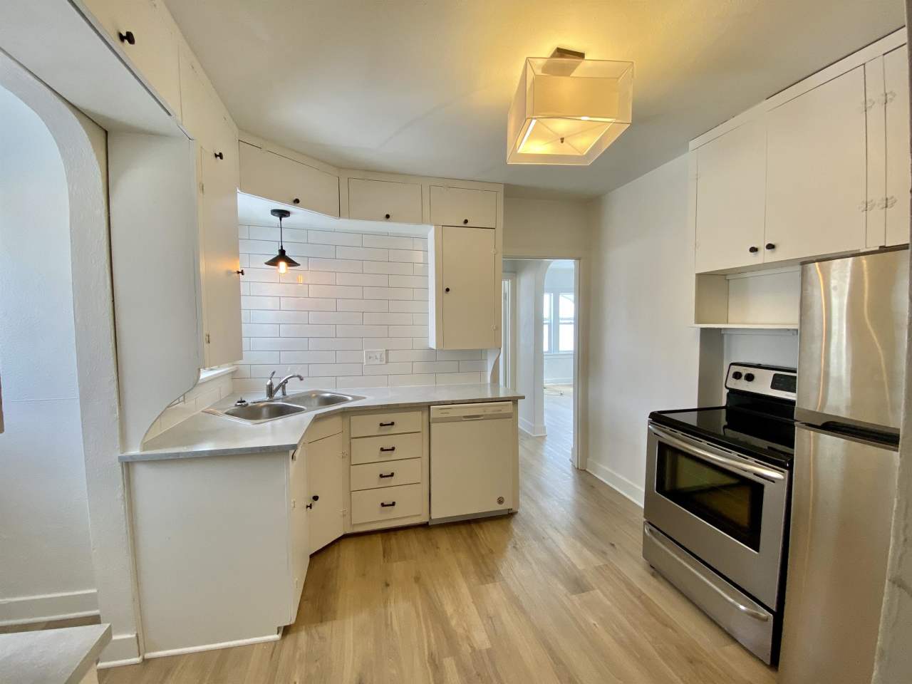 1524 West Clark Street