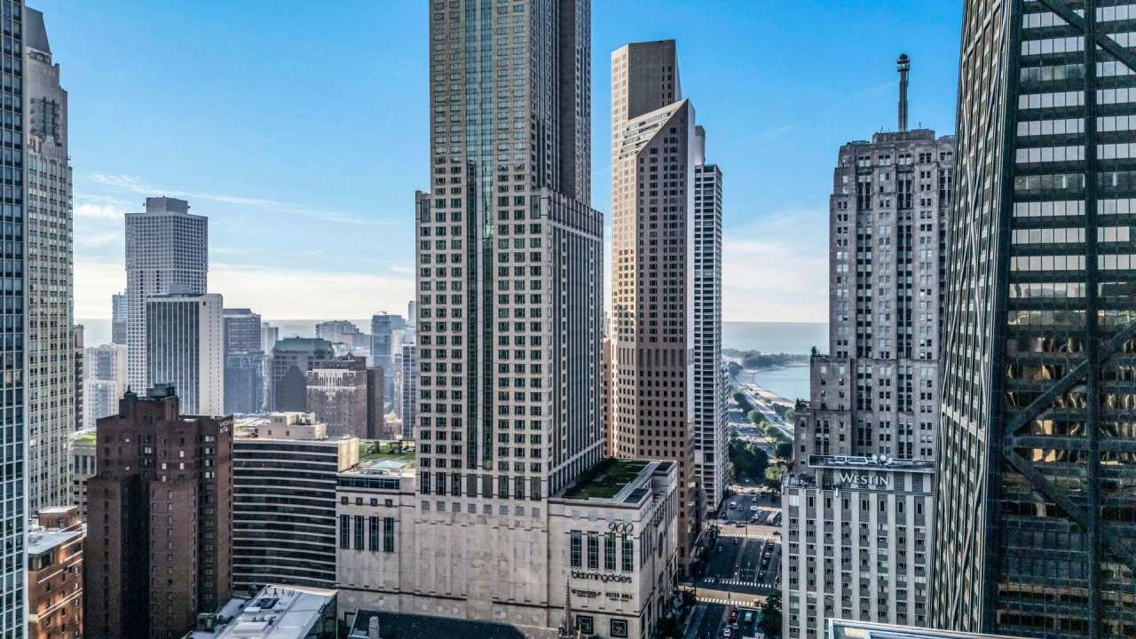 132 E DELAWARE Place