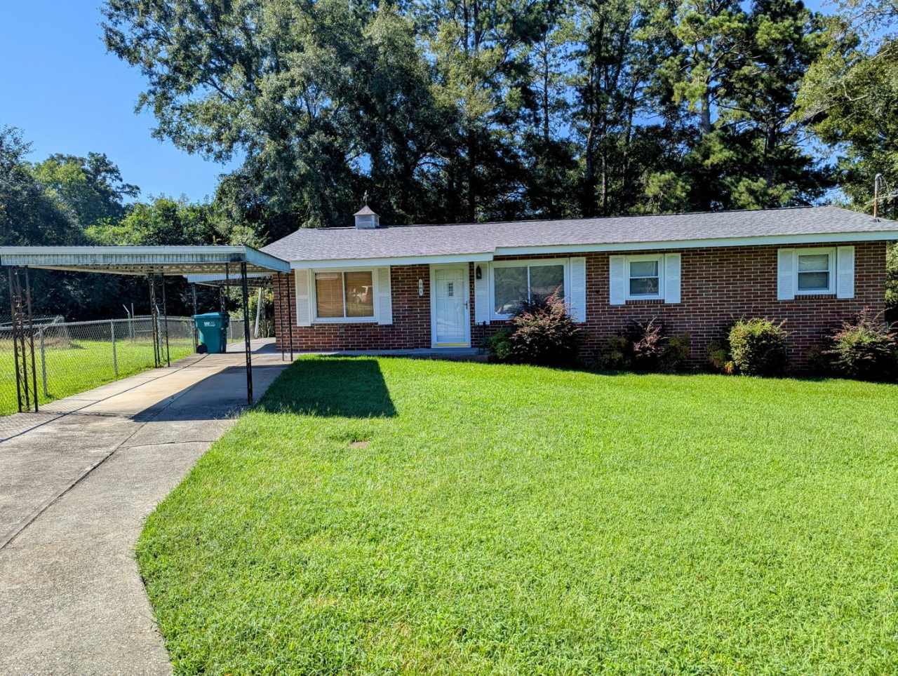 Fully Updated 3 Bedroom Home For Rent