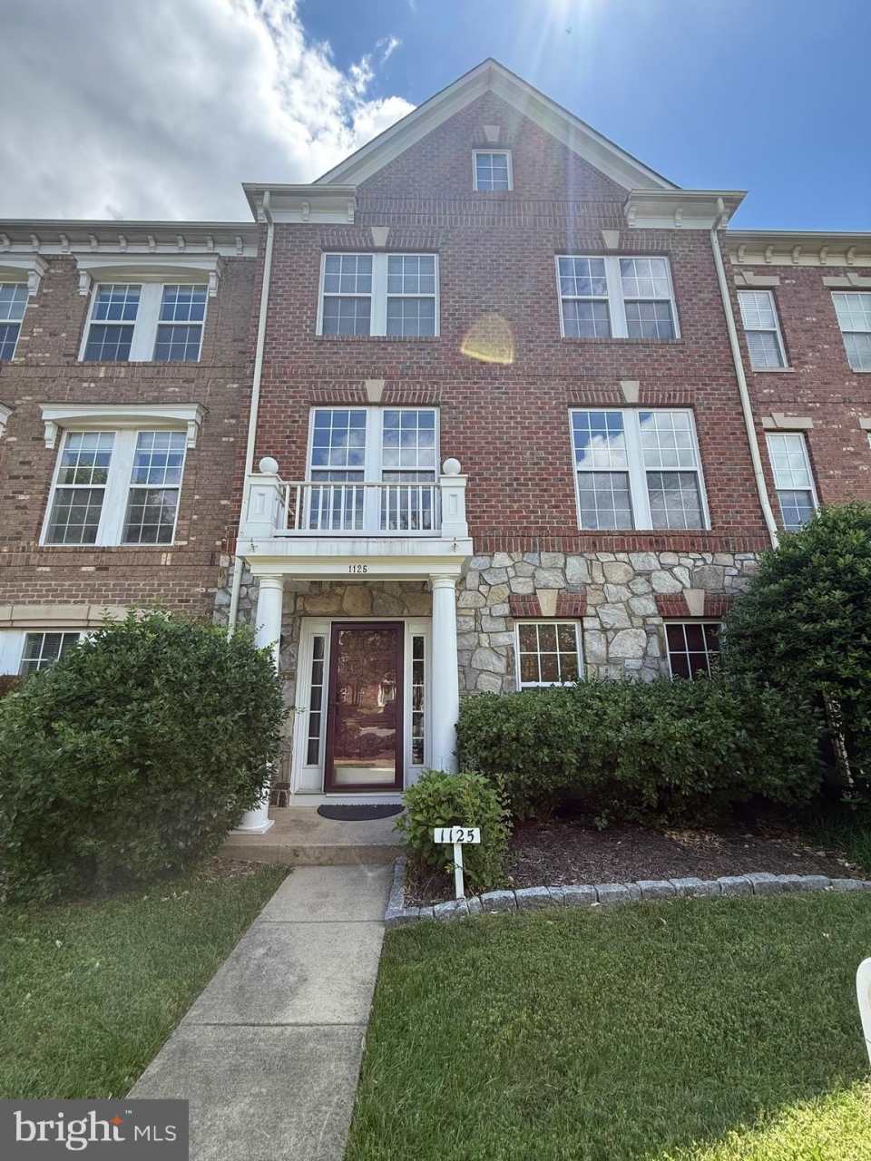 1125 HAMPTON STREET