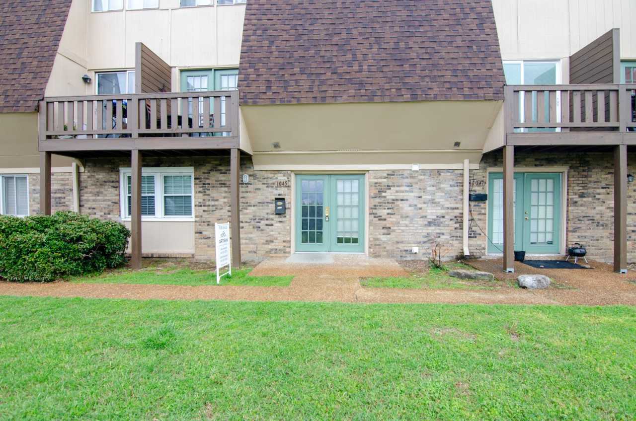 Updated condo in convenient location