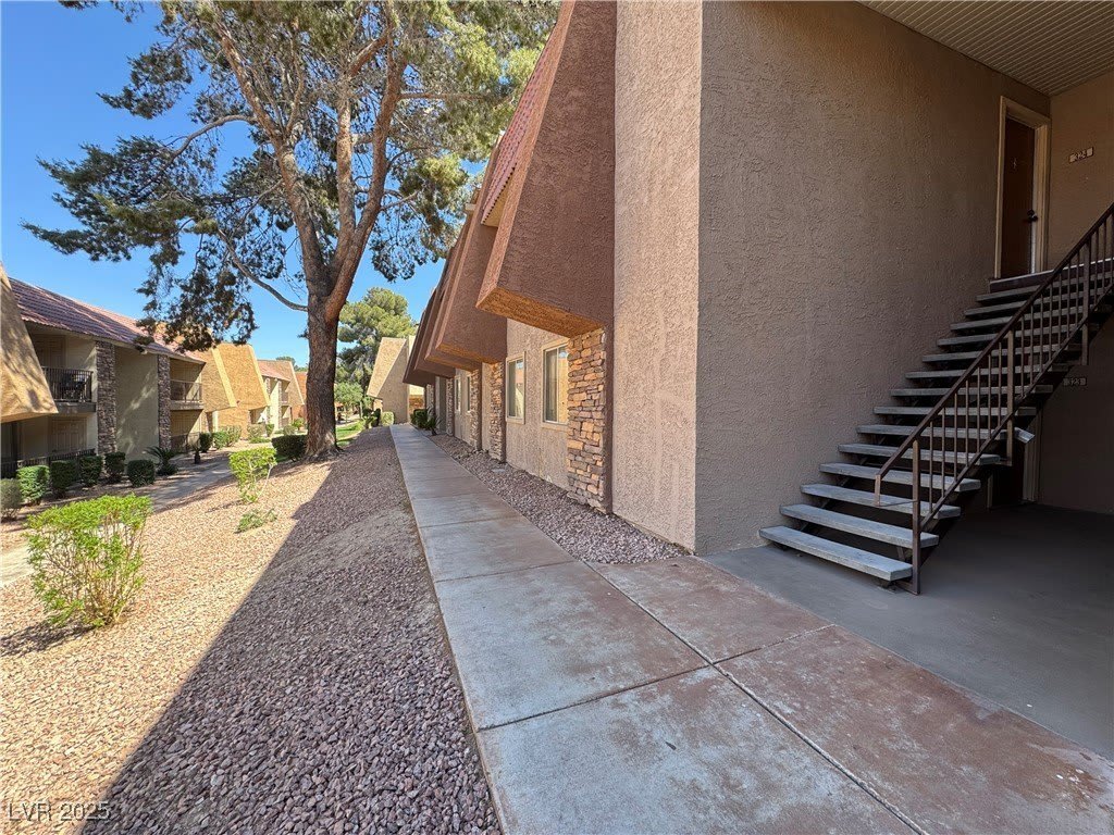 5383 Indian River Drive