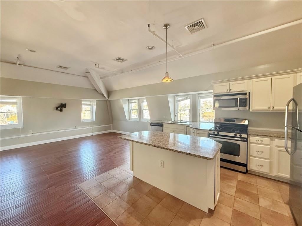 23 Peck Lane unit: 3Rd Floor