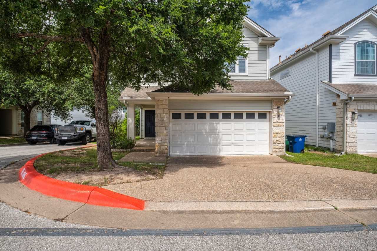 Urban Elegance: Gated Luxury Condo Minutes from Downtown