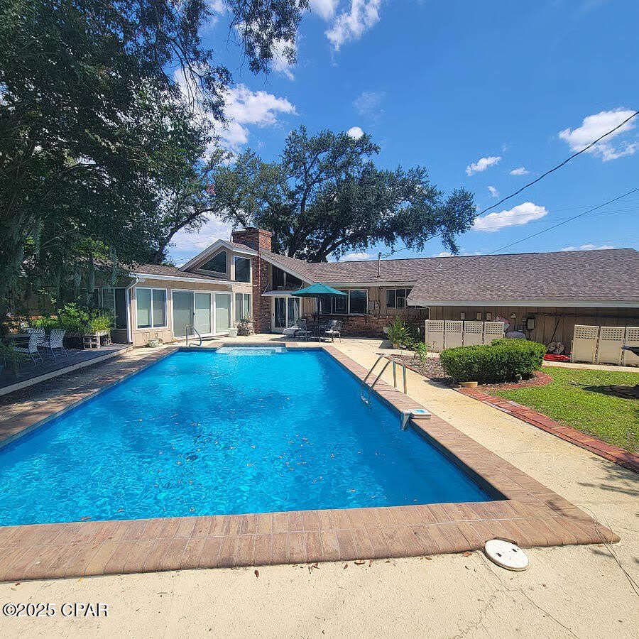 807 Buena Vista Boulevard