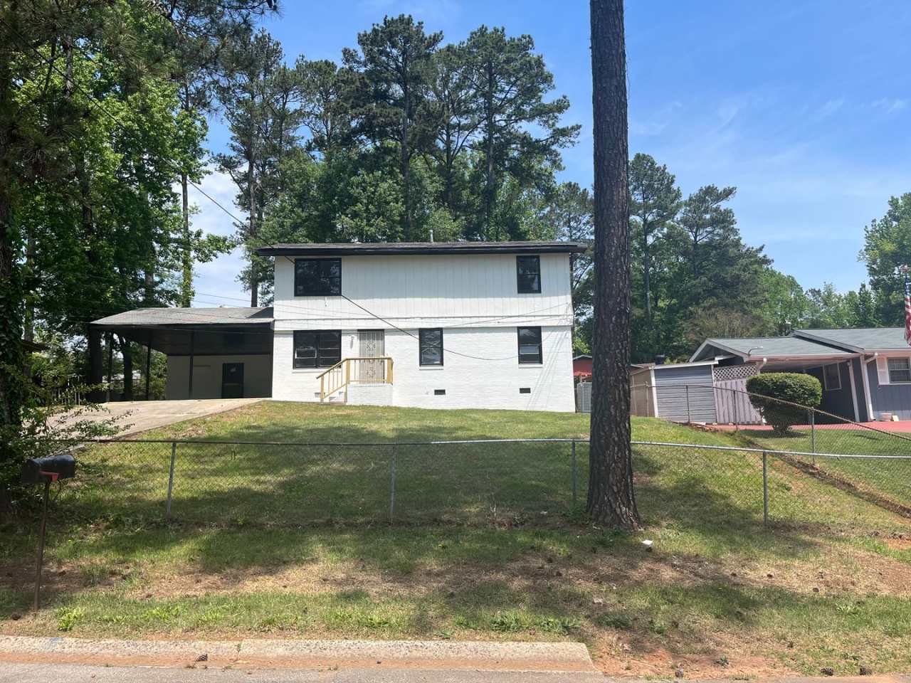 Updated 6bd/3ba w/ Large Backyard in Forest Park!